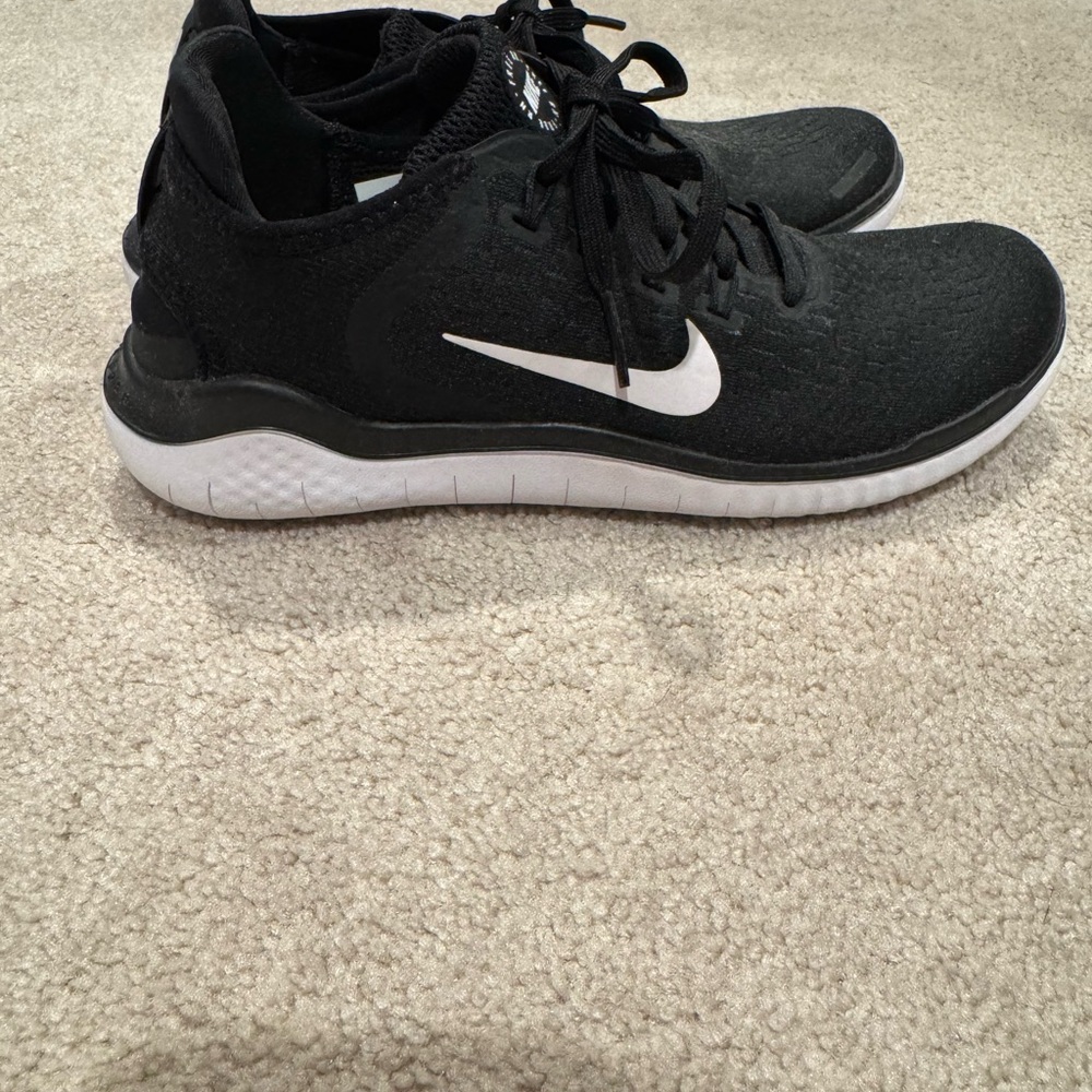 Nike Black and White Free RN Athletic Shoes